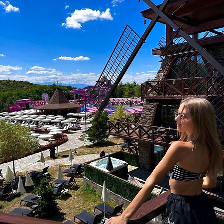 The Wind Mills Hydropark Otel Gorna Malina Dış mekan fotoğraf