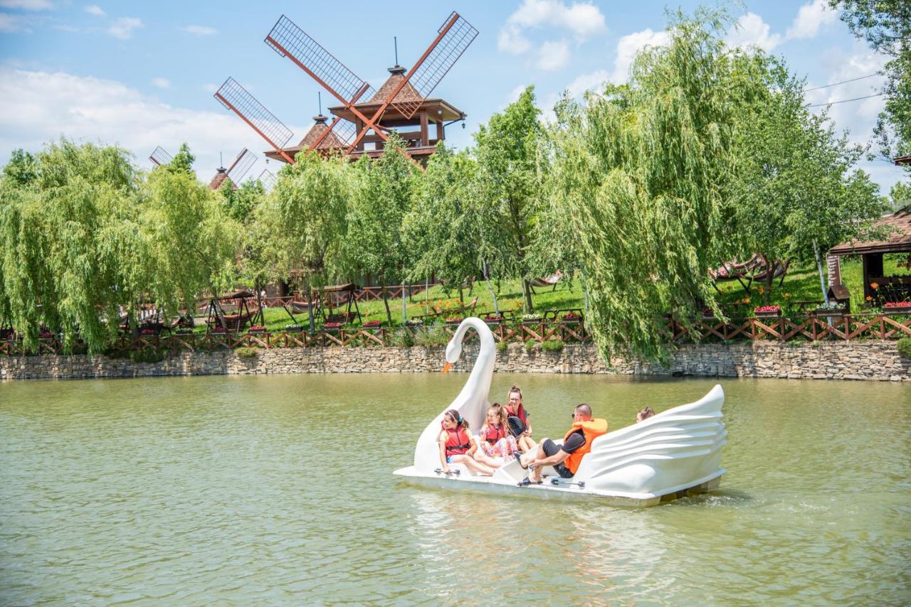 The Wind Mills Hydropark Otel Gorna Malina Dış mekan fotoğraf