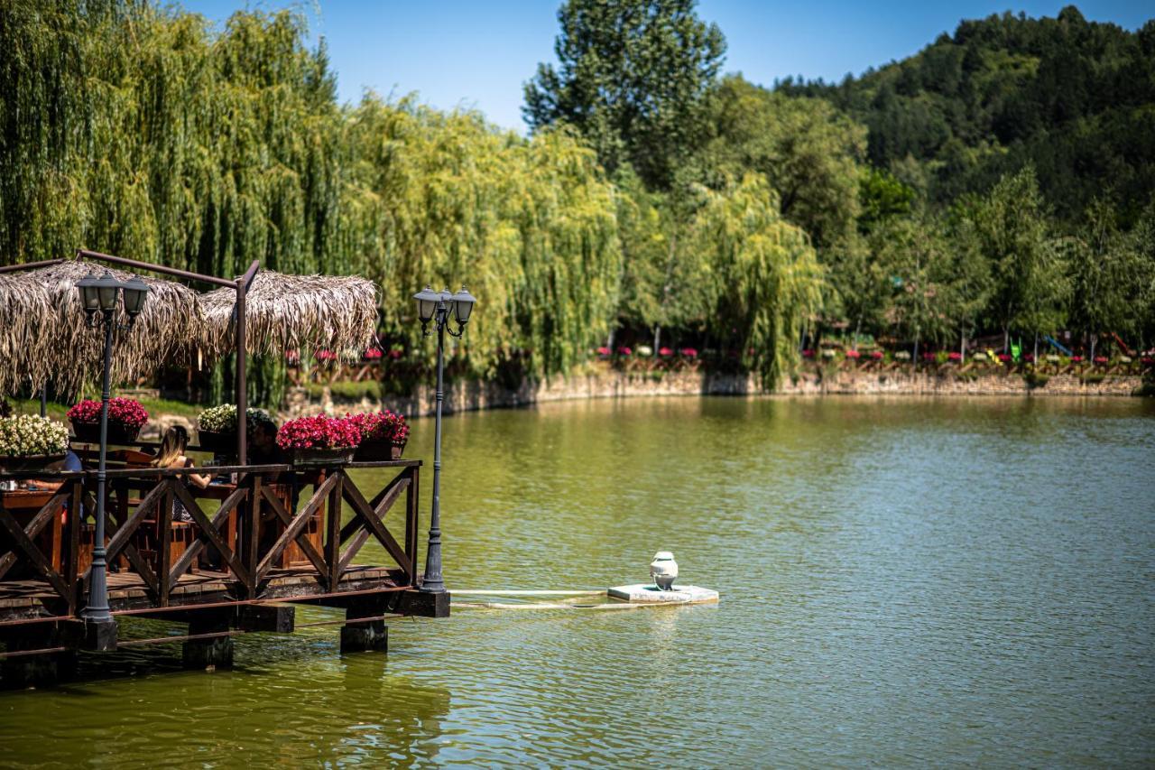 The Wind Mills Hydropark Otel Gorna Malina Dış mekan fotoğraf